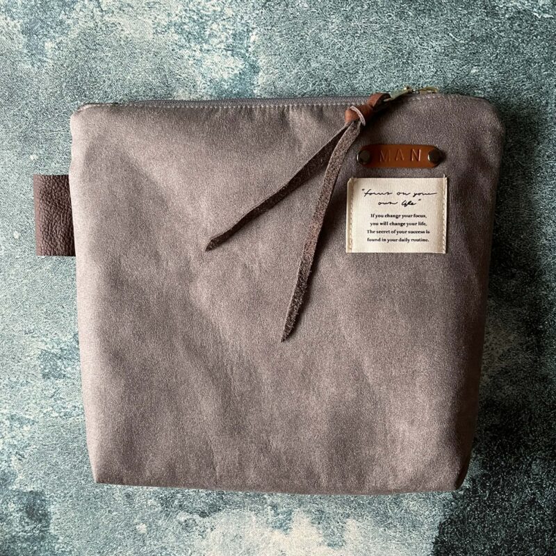 Stor necessär för män ljusgrå